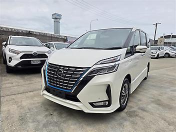 81,476 Km, Van, 1200 cc, Hybrid engine, Automatic