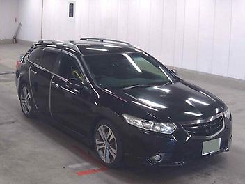 144,000 Km, Station Wagon, 2400 cc, Petrol engine, Automatic