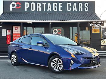 78,783 Km, Sedan, 1797 cc, Hybrid engine, Automatic