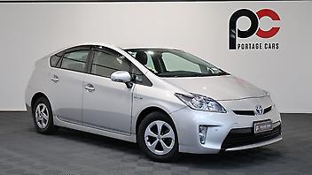 91,400 Km, Sedan, 1797 cc, Hybrid engine, Automatic 91,400 Km, Sedan, 1797 cc, Hybrid engine, Automatic