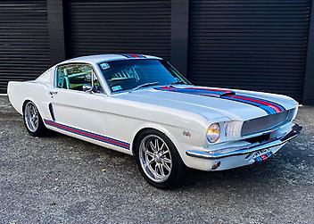 83,500 Km, Coupe, 4736 cc, Petrol engine, 4 Speed Manual