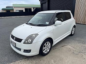 115,216 Km, Hatch, 1240 cc, Petrol engine, CVT