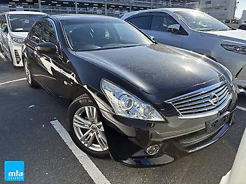 61,000 Km, Sedan, 2500 cc, Petrol engine, Auto