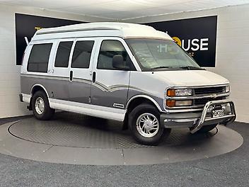 36,000 Km, Van, 5720 cc, Petrol engine, Automatic