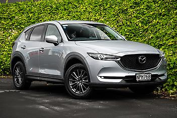 117,556 Km, 4WD, 2500 cc, Petrol engine, Automatic