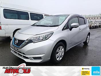 75,000 Km, Hatchback, 1200 cc, Hybrid (Electricity) engine, Automatic