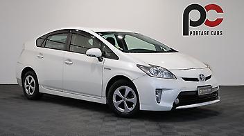 142,730 Km, Hatchback, 1797 cc, Hybrid engine, Automatic