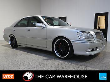 56,914 Km, Sedan, 2492 cc, Petrol engine, Automatic