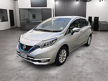 34,000 Km, Hatchback, 1198 cc, Hybrid (Electricity) engine, 6 Speed Auto