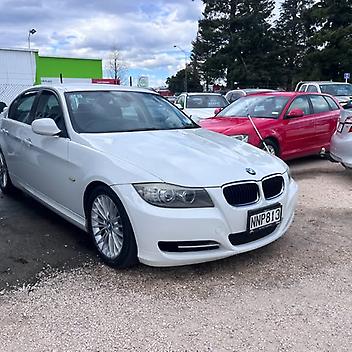 109,327 Km, Sedan, 1990 cc, Petrol engine, Automatic