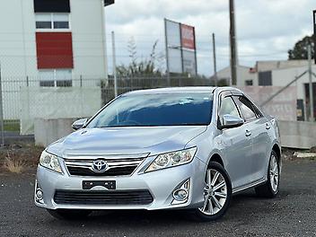 37,530 Km, Sedan, 2500 cc, Petrol - Hybrid engine, Automatic
