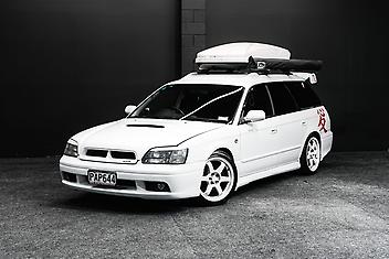 168,000 Km, Station Wagon, 1994 cc, Petrol engine, Manual