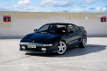 175,000 Km, Coupe, 1998 cc, Petrol engine, Manual