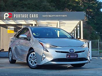 79,681 Km, Hatchback, 1797 cc, Hybrid engine, Automatic