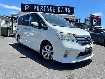 123,421 Km, Van, 2000 cc, Petrol engine, Automatic