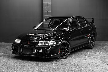 176,000 Km, Sedan, 1990 cc, Petrol engine, Manual