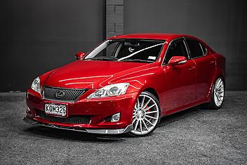 96,000 Km, Sedan, 2499 cc, Petrol engine, Tiptronic