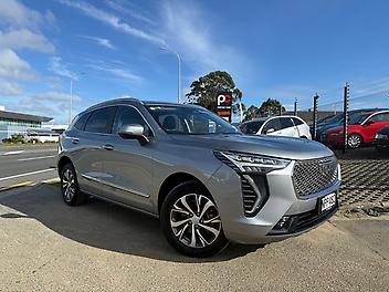 40,500 Km, RV-SUV, 1497 cc, Petrol engine, Automatic