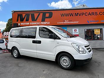 242,720 Km, People Movers, 2497 cc, Diesel engine, Manual