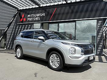 90,000 Km, RV/SUV, 2488135 cc, Petrol engine, CVT