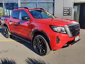 57,969 Km, Utility, 2298140 cc, Diesel engine, 7-gear automatic