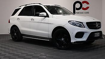 136,000 Km, Station Wagon, 2987 cc, Diesel engine, Automatic