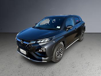 23,000 Km, Station Wagon, 1462 cc, Hybrid (Electricity) engine, 6 Speed Auto