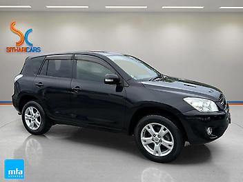 117,101 Km, SUV / 4x4, 2360 cc, Petrol engine, Auto