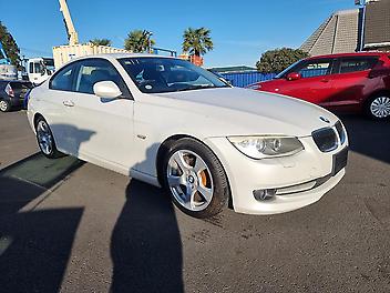 92,469 Km, Coupe, 1995 cc, Petrol engine, Automatic