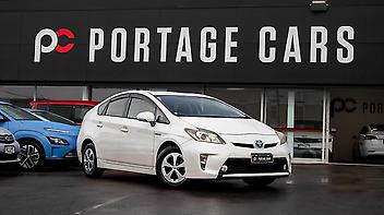 137,752 Km, Hatchback, 1797 cc, Hybrid engine, Automatic