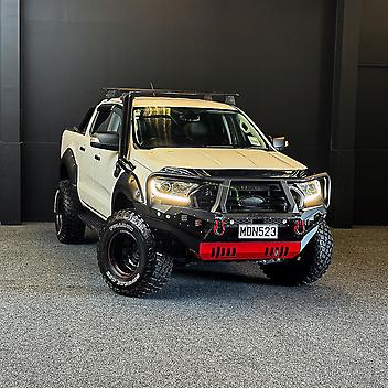 210,000 Km, Ute, 3198 cc, Diesel engine, Automatic