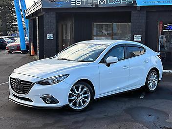 117,461 Km, Sedan, 1496 cc, Petrol engine, Automatic