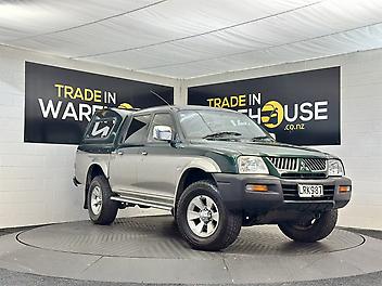 215,700 Km, Ute, 3000 cc, Petrol engine, Automatic
