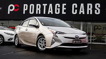 74,942 Km, Hatchback, 1797 cc, Hybrid engine, Automatic