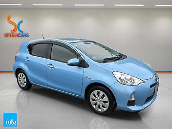 96,605 Km, Hatchback, 1496 cc, Hybrid (Electric) engine, Auto