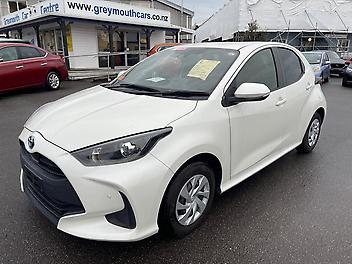 69,701 Km, Hatchback, 1490 cc, Hybrid (Electric) engine, Auto