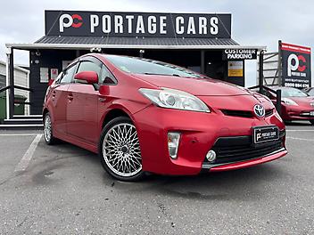 86,757 Km, Hatchback, 1797 cc, Hybrid engine, Automatic