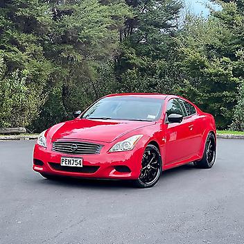 113,000 Km, Sedan, 3690 cc, Petrol engine, Automatic