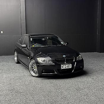 104,000 Km, Sedan, 1990 cc, Petrol engine, Automatic