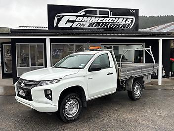 164,010 Km, Ute, 2442 cc,  engine, Auto