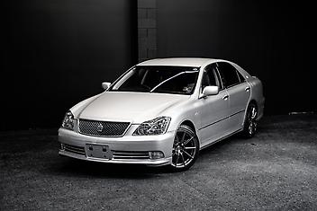 97,000 Km, Sedan, 2994 cc, Petrol engine, Automatic