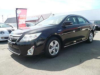 86,000 Km, Sedan, 2500 cc, Hybrid (Electric) engine, automatic