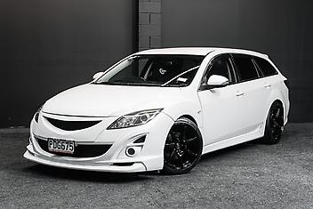 107,000 Km, Station Wagon, 2480 cc, Petrol engine, Tiptronic