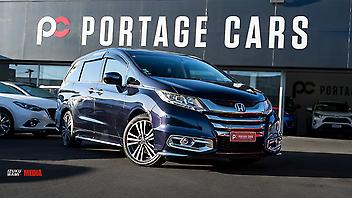 119,668 Km, Station Wagon, 2356 cc, Petrol engine, Automatic