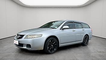 167,800 Km, Station Wagon, 2350 cc, Petrol engine, Automatic