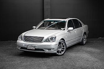 65,000 Km, Sedan, 4293 cc, Petrol engine, Automatic