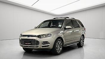 215,100 Km, Station Wagon, 2720 cc, Diesel engine, Automatic