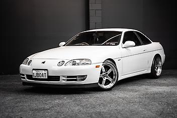 145,000 Km, Coupe, 2500 cc, Petrol engine, Manual