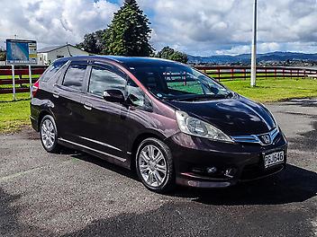 82,098 Km, Station Wagon, 1500 cc, Petrol engine, Automatic