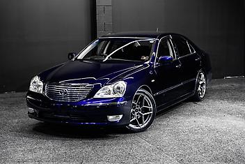 109,997 Km, Sedan, 4292 cc, Petrol engine, Automatic